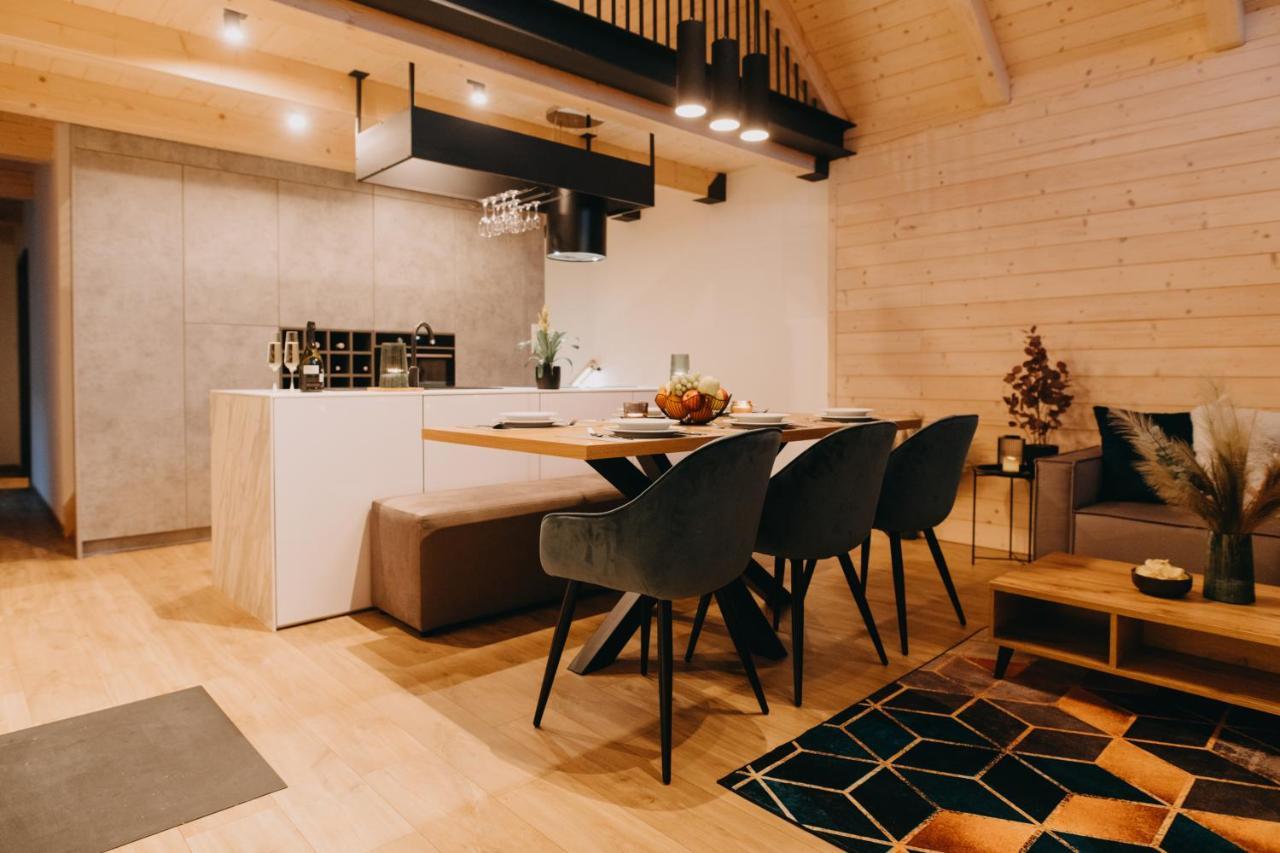 Skri Chalets Liptovsky Mikulas Bagian luar foto