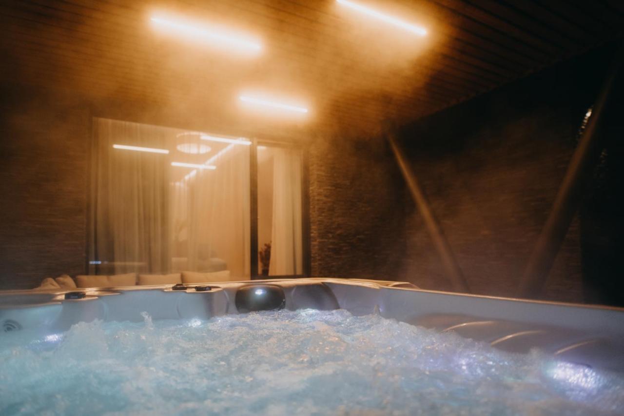 Skri Chalets Liptovsky Mikulas Bagian luar foto